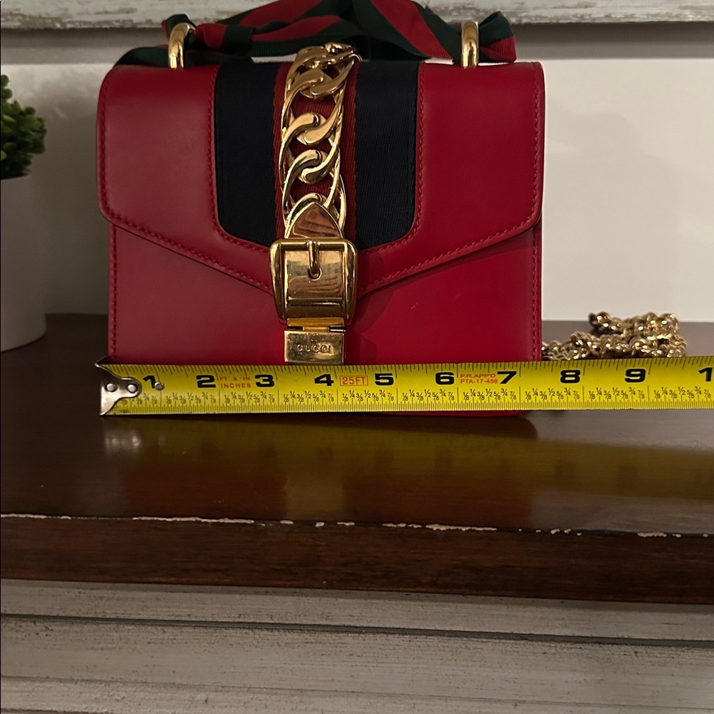 Gucci Red Sylvie Shoulder bag - Picture 12 of 13